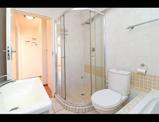 2 BEDROOM TOWNHOUSE FOR SALE IN BEDFORD GARDENS